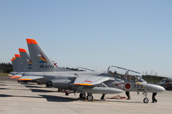 T-4型中等練習機